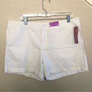 Merona Woman’s Chino Texturized Shorts Fresh White 5" inseam Size 14